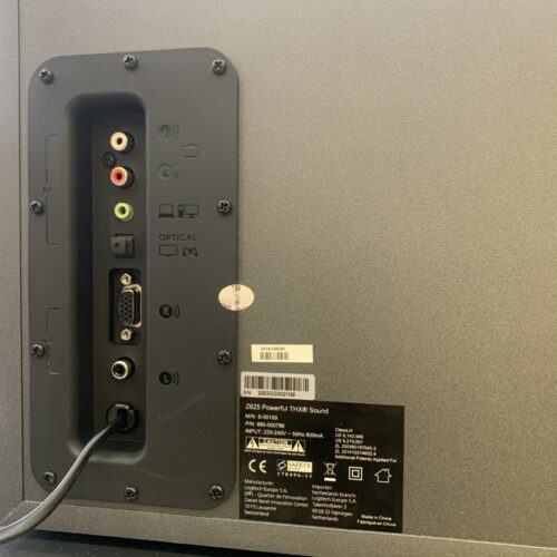 LMC khu vực cổng kết nối của Loa Logitech Z625