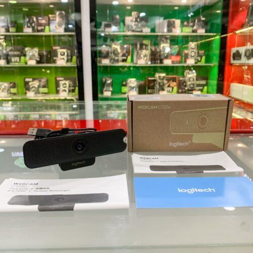Webcam Logitech C925e cùng phụ kiện đi kèm