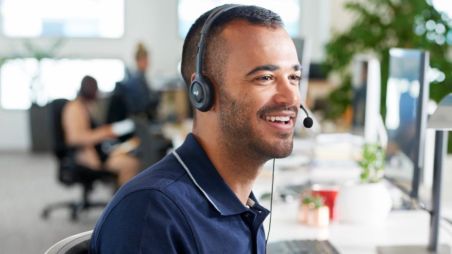 Tai nghe Logitech H111