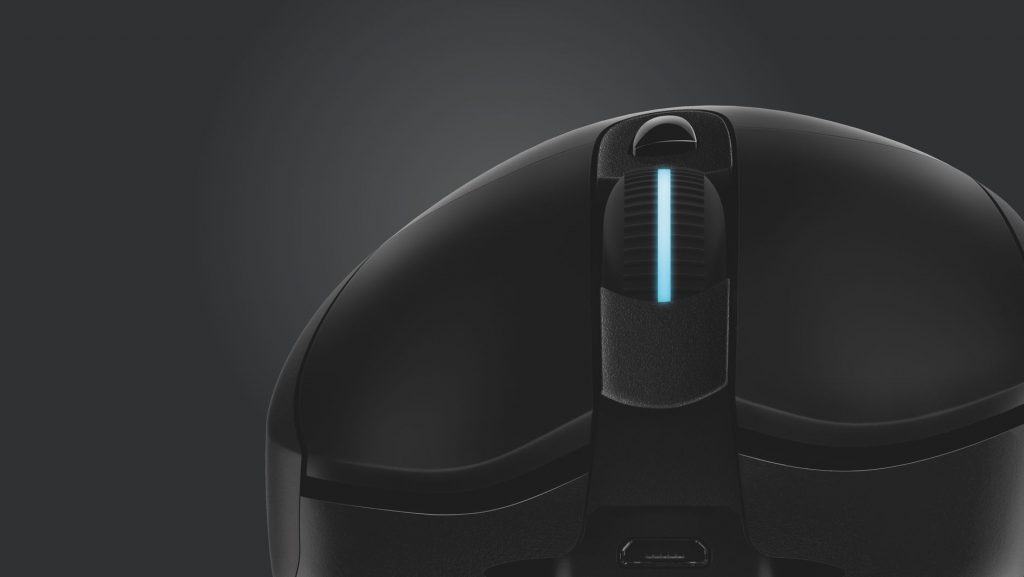 Logitech G703 có hệ thống ứng lực nút bằng lò xo kim loại tiên tiến giúp cho các nút chuột trái và phải ở vị trí sẵn sàng kích hoạt với ít lực hơn