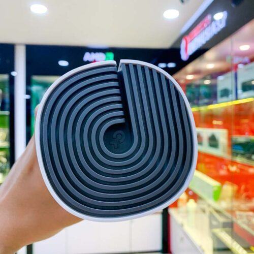 ảnh chụp logo tp link trên Bộ phát wifi mesh TP-Link Deco E4 (2-Pack) Wireless AC1200Mbps