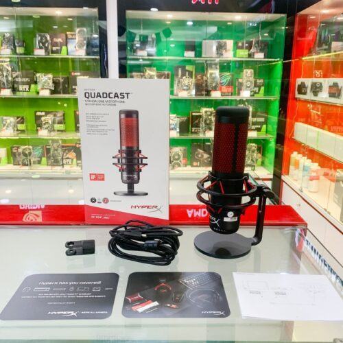 ảnh chụp Microphone Kingston HyperX Quadcast Gaming Black Red cùng phụ kiện đi kèm