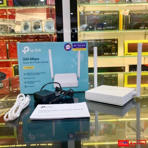 ảnh chụp Bộ phát wifi TP-Link TL-WR820N Wireless N300Mbps cùng phụ kiện đi kèm