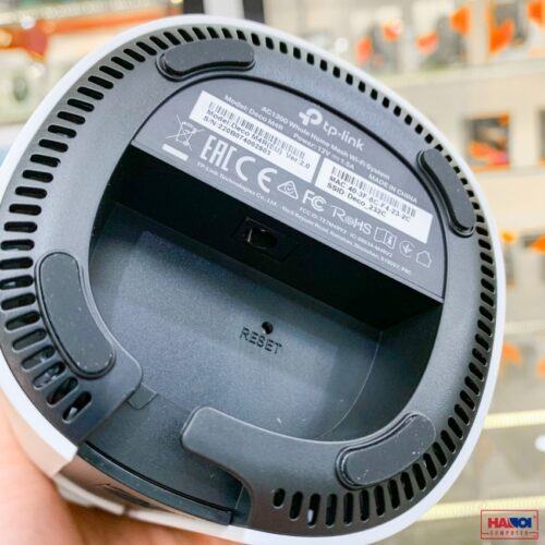 ảnh chụp cổng kết nối của Bộ phát wifi mesh TP-Link Deco M4