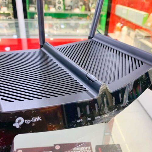 ảnh chụp cận cảnh đèn tín hiệu Bộ phát wifi TP-Link Archer C58HP AC1350Mbps