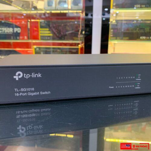 ảnh chụp logo TP link trên Switch TP-Link TL-SG1016