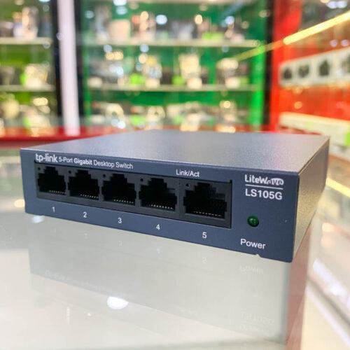 ảnh chụp cổng kết nối của Switch TP-Link LS105G