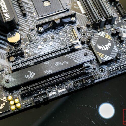 Mainboard ASUS TUF GAMING B550M-PLUS hình thật 3