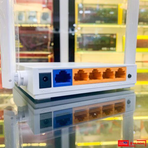 ảnh chụp cổng kết nối trên Bộ phát wifi TP-Link TL-WR844N Wireless N300Mbps