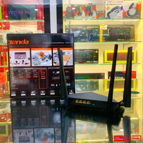 ảnh chụp Bộ phát wifi Tenda AC6 chuẩn AC1200Mbps cùng mặt sau hộp sản phẩm