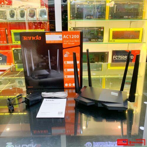ảnh chụp Bộ phát wifi Tenda AC6 chuẩn AC1200Mbps cùng phụ kiện đi kèm