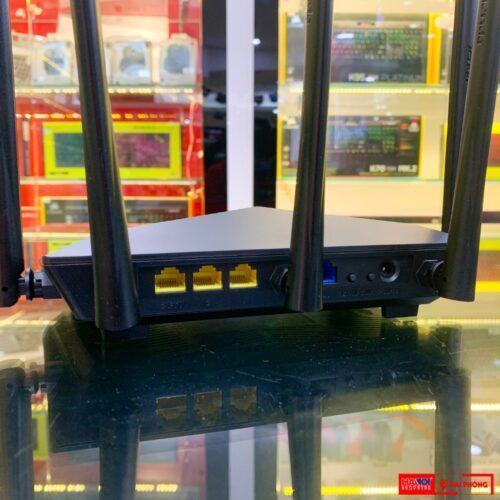 ảnh chụp cổng kết nối của Bộ phát wifi Tenda AC7