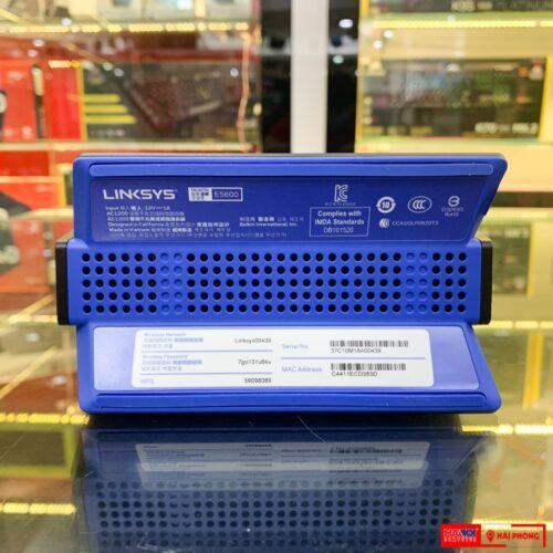 ảnh chụp mặt đáy Bộ phát Wifi Linksys E5600 Dual-Band, EasyMesh, AC1200Mbps