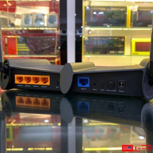 ảnh chụp cận cảnh cổng kết nối của Bộ phát wifi TPlink TL-WR841HP Wireless N 300Mbps