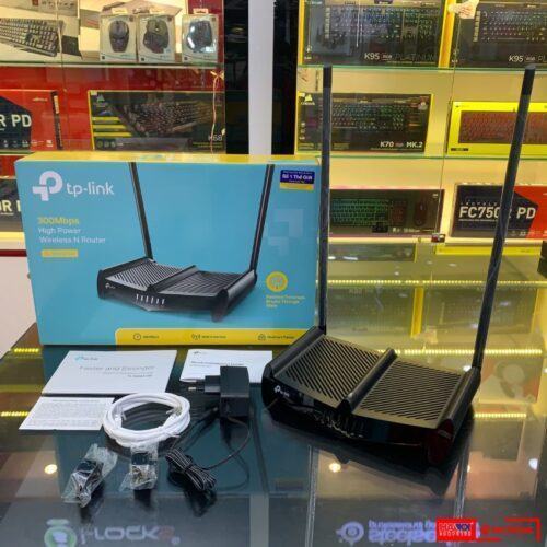 ảnh chụp Bộ phát wifi TPlink TL-WR841HP Wireless N 300Mbps  cùng phụ kiện đi kèm