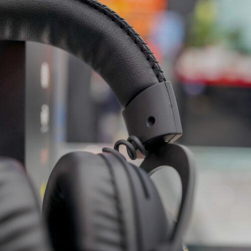 Chất liệu da của tai nghe