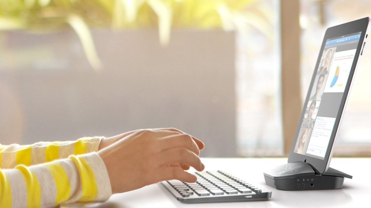 Loa hội nghị không dây Bluetooth Logitech P710E