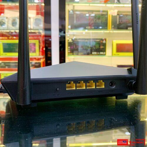 ảnh chụp cổng kết nối mạng trên Bộ phát wifi Tenda AC10 Tộc độ AC1200Mbps