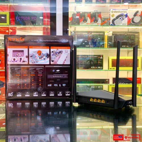 ảnh chụp mặt sau Bộ phát wifi Tenda AC10 Tộc độ AC1200Mbps  cùng hộp sản phẩm