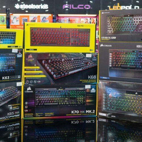 Bàn phím Corsair K70 TKL RGB Champion (USB/Speed sw)