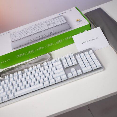 Bàn phím không dây Razer Pro Type Ultra Wireless Productivity (RZ03-04110100-R3M1)