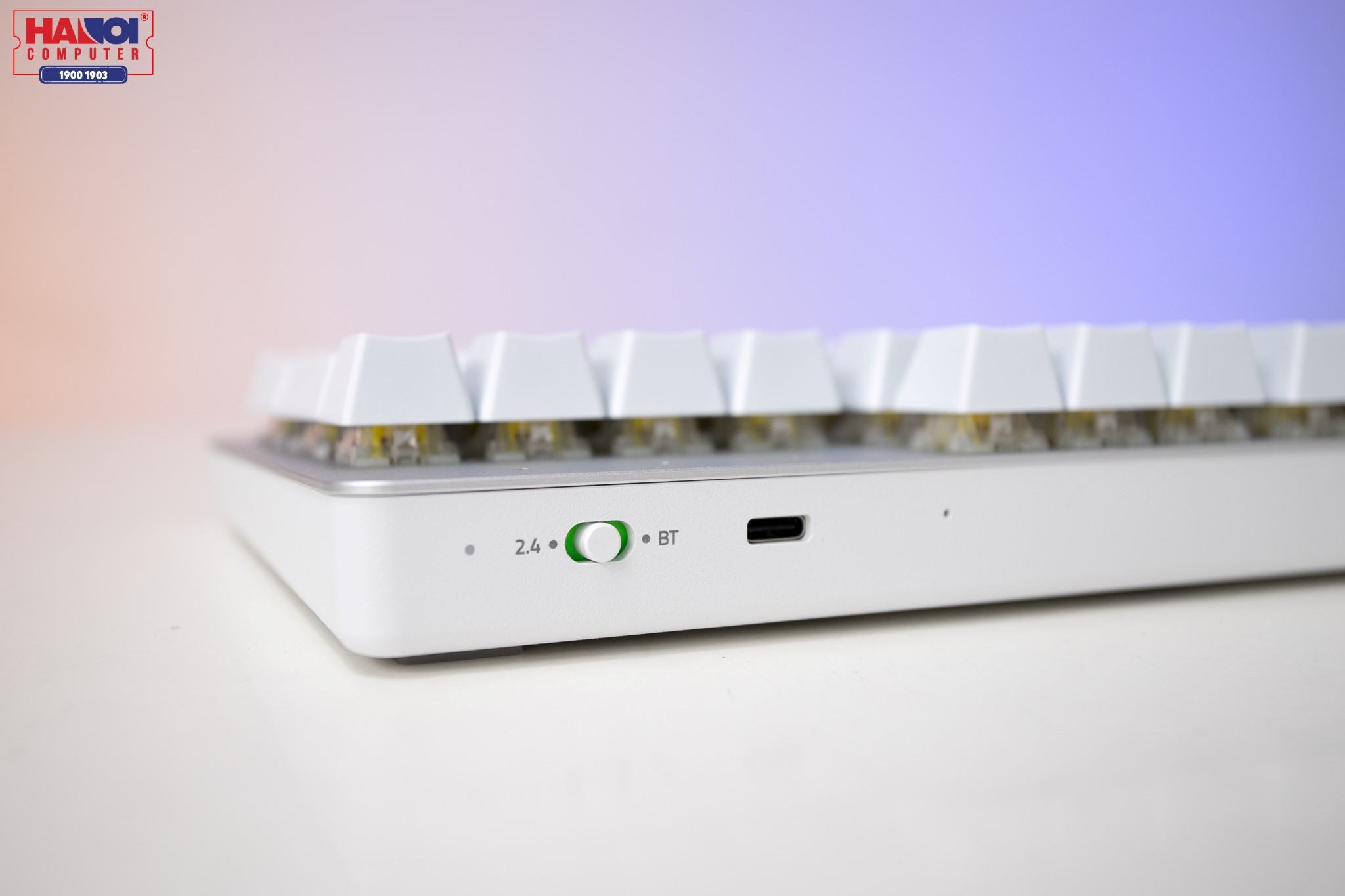 Bàn phím không dây Razer Pro Type Ultra Wireless Productivity (RZ03-04110100-R3M1)