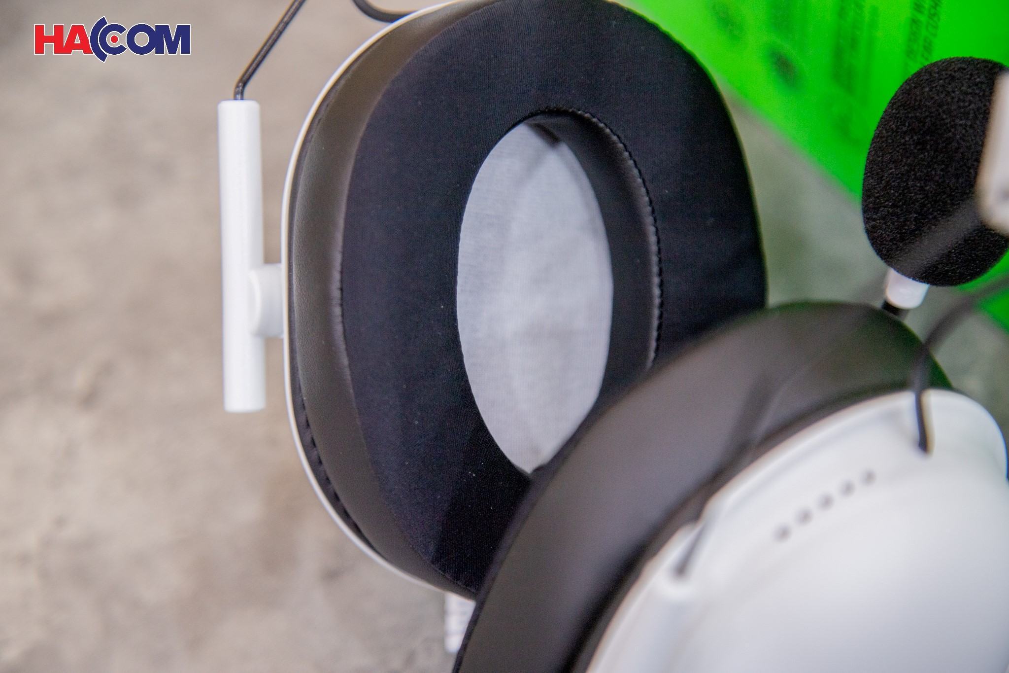 Tai nghe Razer BlackShark V2 X-Wired Gaming Headset-Trắng_RZ04-03240700-R3M1