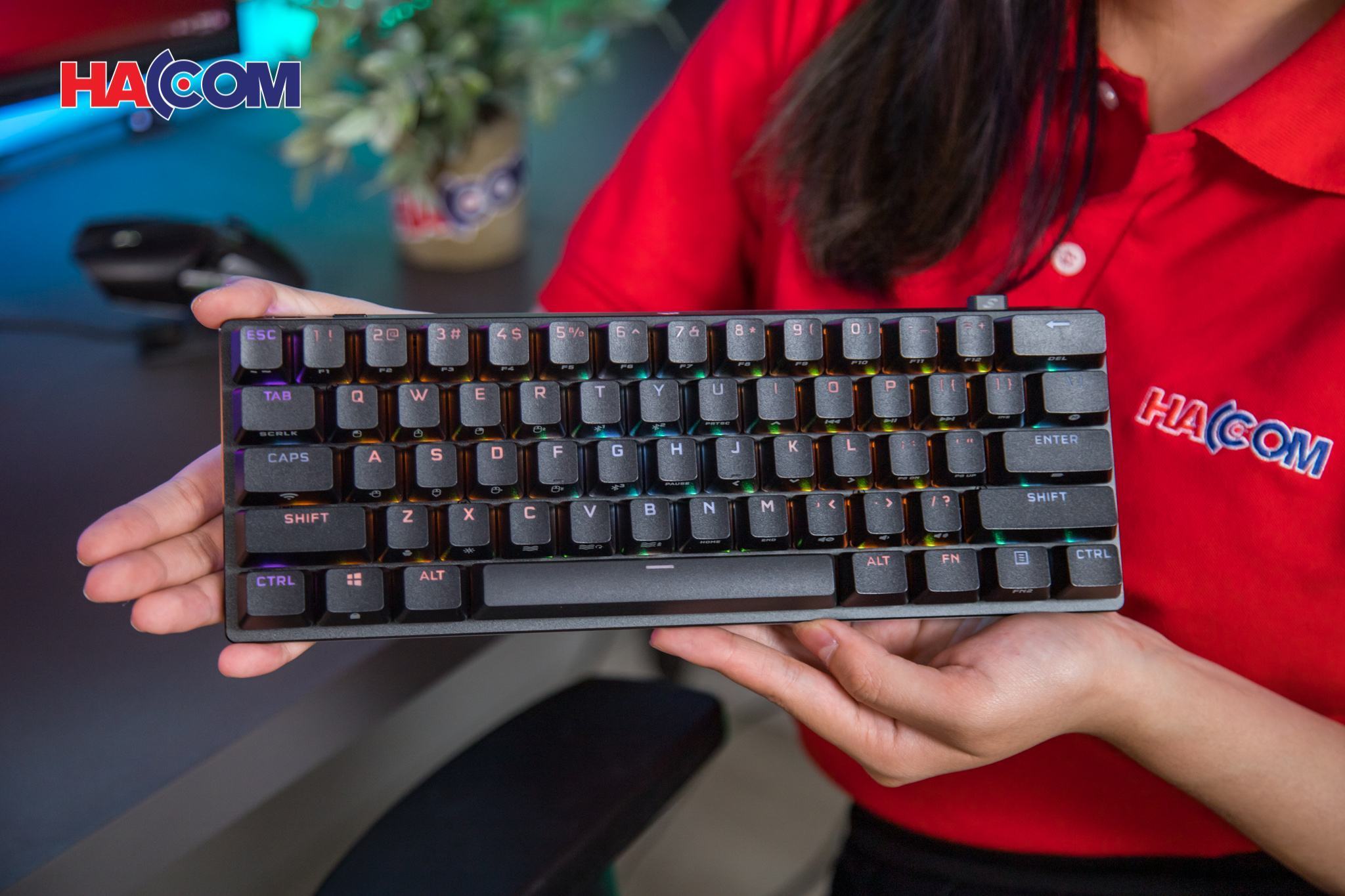 Bàn phím game không dây Corsair K70 Pro Mini đen Speed sw (CH-9189014-NA)