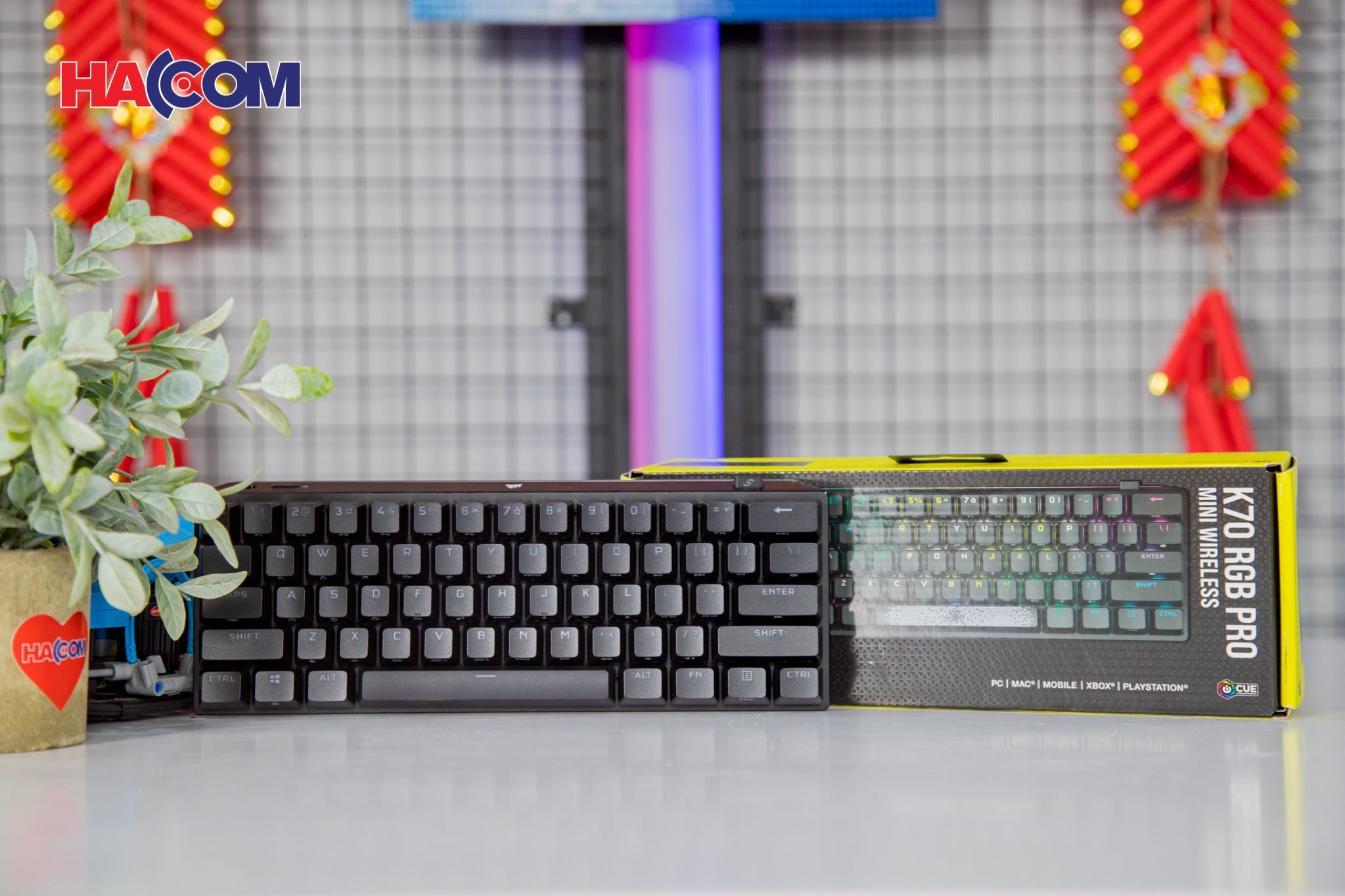 Bàn phím game không dây Corsair K70 Pro Mini đen Speed sw (CH-9189014-NA)