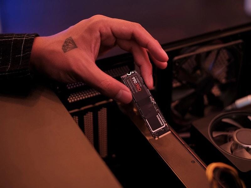 Ổ cứng SSD Samsung 990 PRO 2TB PCIe NVMe 4.0x4 (Đọc 7450MB/s - Ghi 6900MB/s) - (SSDSS990PRO2TB01)