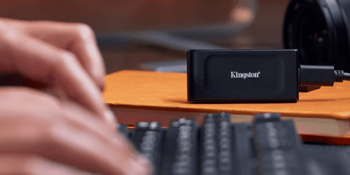 Ổ cứng di động Kingston SSD 2000GB USB 3.2 Gen 2 SXS1000/2000G