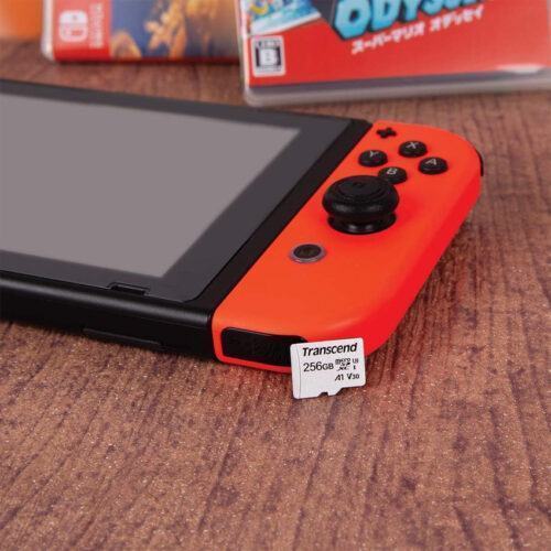 Thẻ nhớ Transcend 256GB UHS-I MicroSD 300S Class 10, U3, A1, V30, 4K (TS256GUSD300S-A)