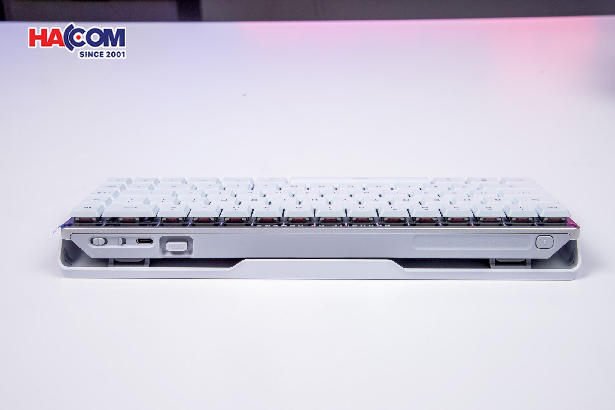 LMC Bàn phím Gaming Asus ROG FALCHION RX LP BLUE _ 90MP03ED-BKUA10