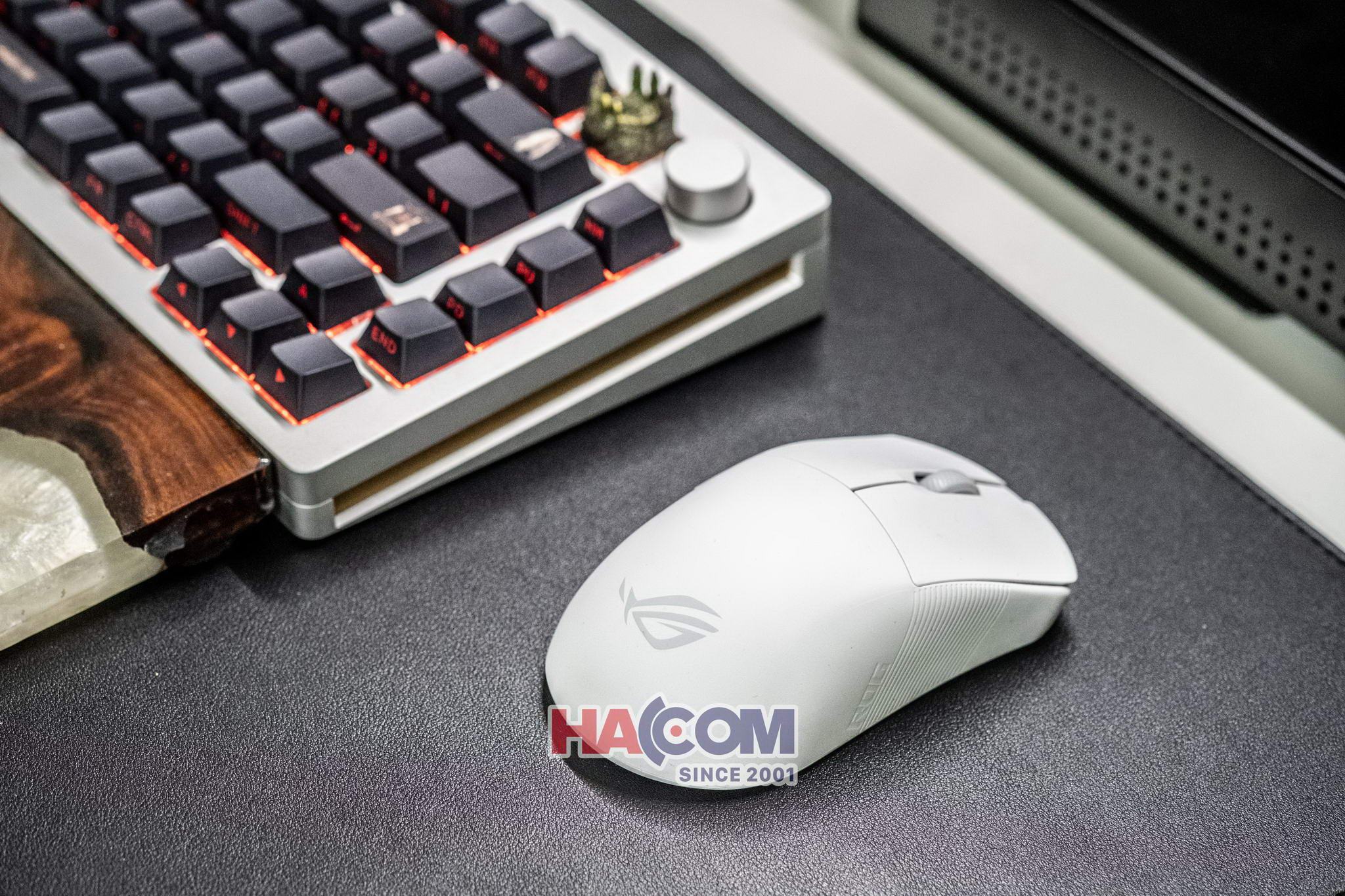 Chuột Gaming Asus ROG Harpe Ace Mini White