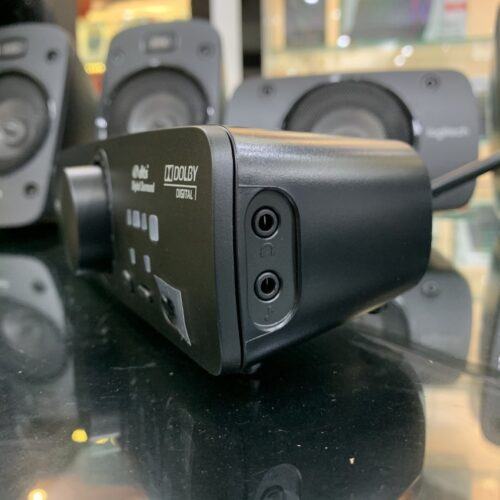 ảnh chụp đầu kết nối ra Loa Logitech Z906