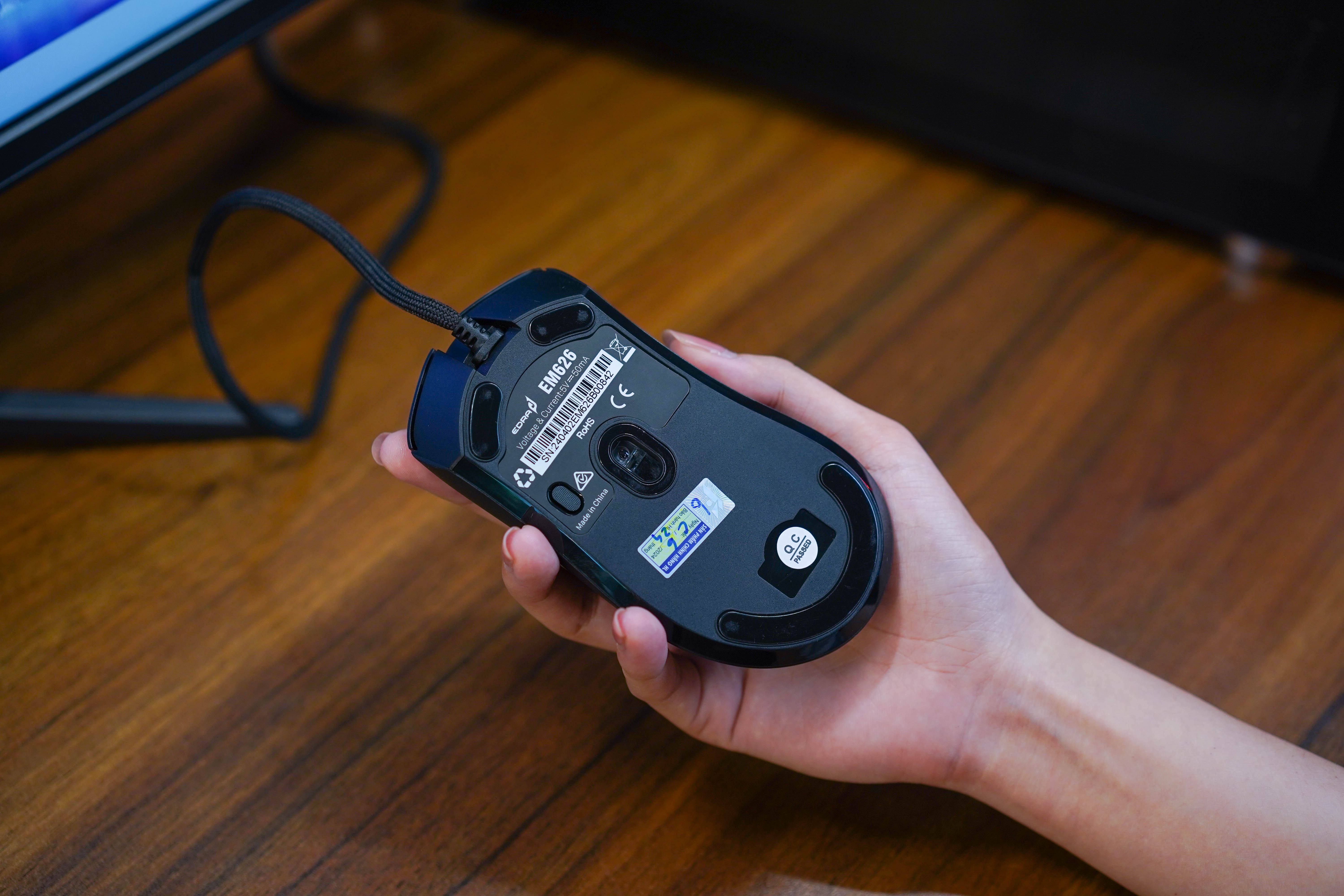 Chuột Gaming có dây EDRA EM626 Trắng (USB/PMW3327) ảnh 4